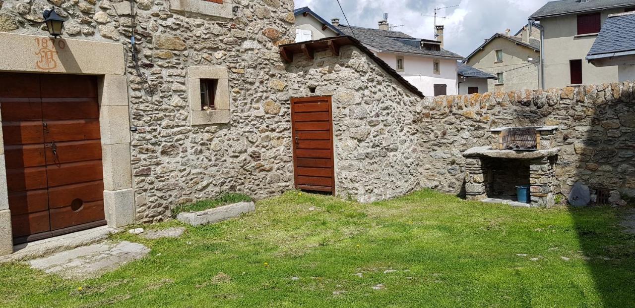 Maison de caractère en Pierre Cal Blanic Saint-Pierre-dels-Forcats Esterno foto